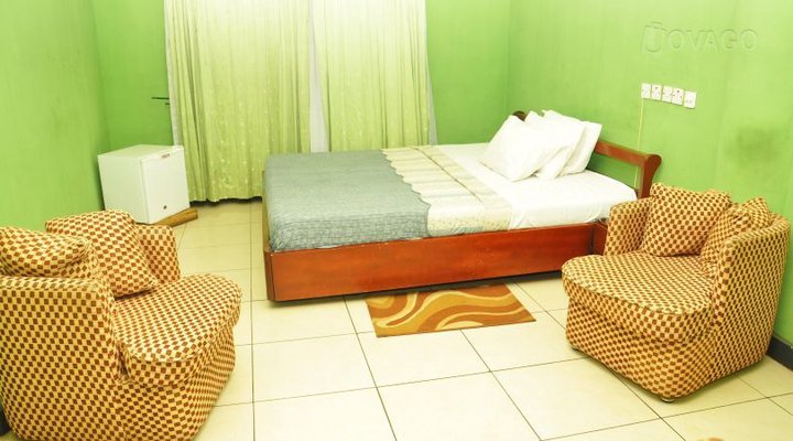 Martinos' Hotel and Suites