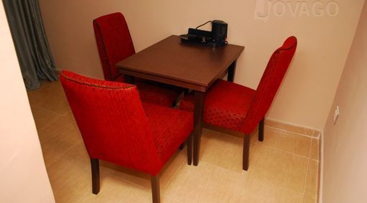 Valley Point Hotel & Suites