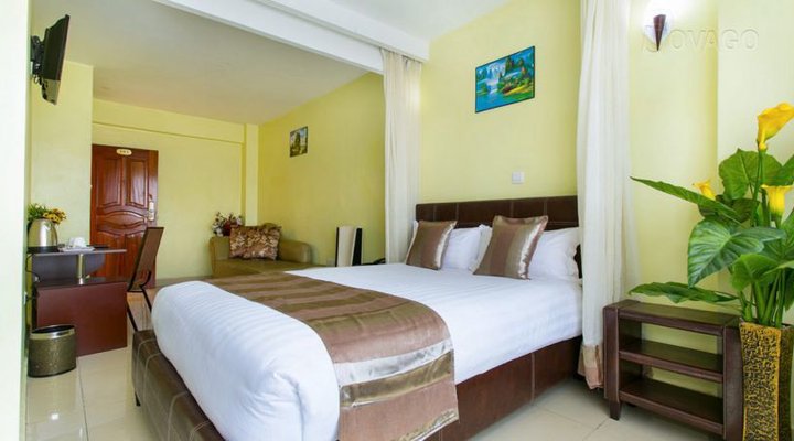 The Legacy Hotel & Suites