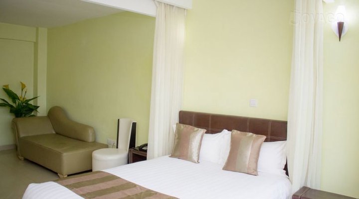 The Legacy Hotel & Suites