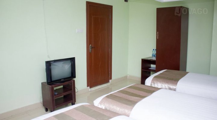 The Legacy Hotel & Suites