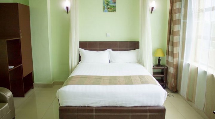 The Legacy Hotel & Suites