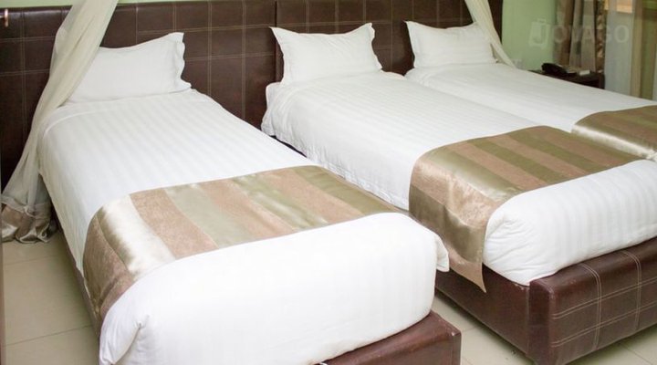 The Legacy Hotel & Suites