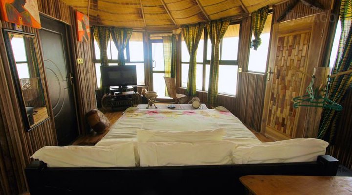 La Campagne Tropicana Resort