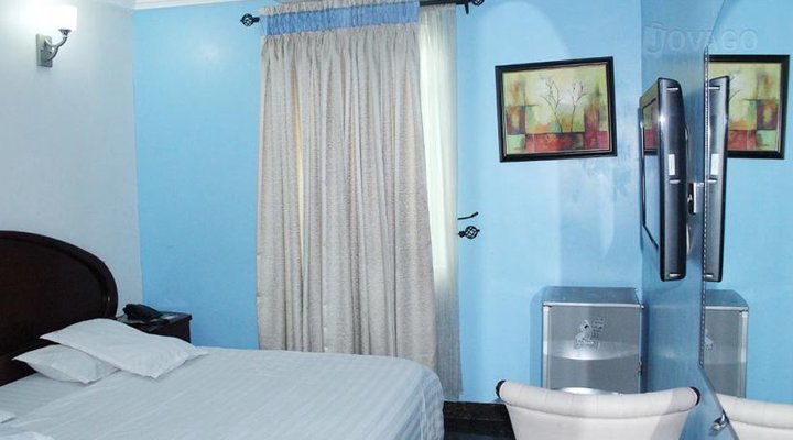 Cosmila Suites and Hotels (Lagos)