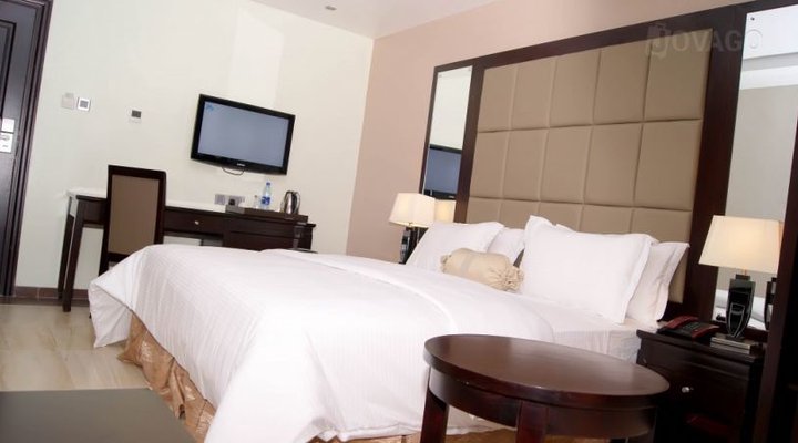 Excel Oriental Hotel & Suites
