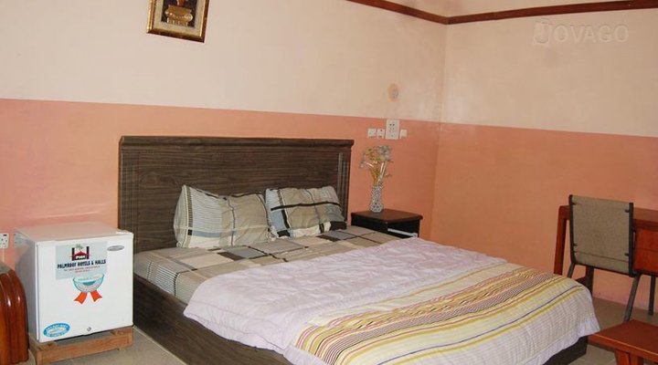 Palmroof Hotel And Halls