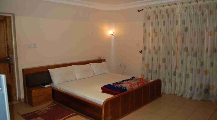 M B Hotel
