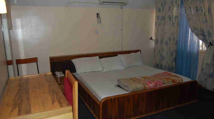 M B Hotel