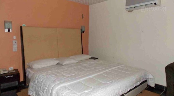Executive Garden Hotel