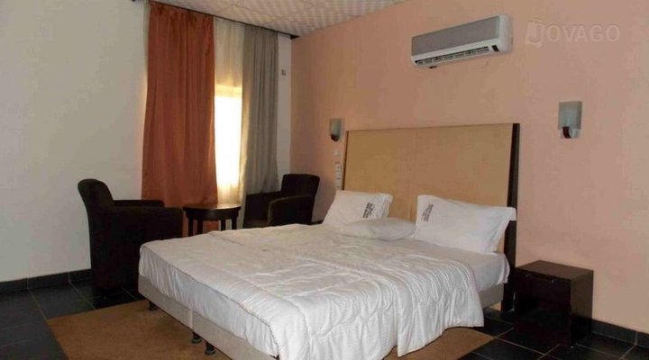 Executive Garden Hotel