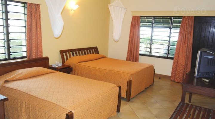 Jumuia Beach Resort Kanamai