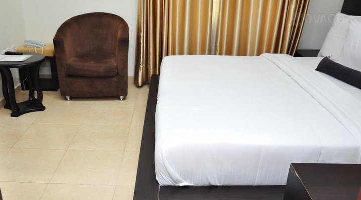 Beverly Suites