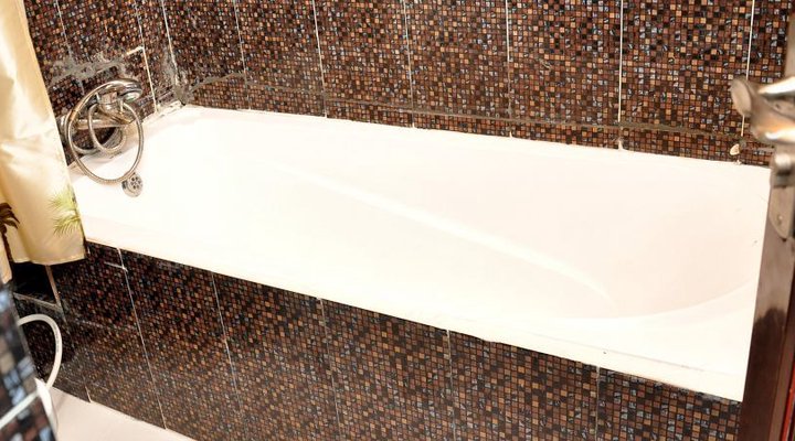 Twin Tower Hotel & Suites