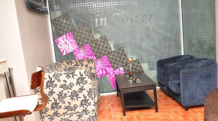 Twin Tower Hotel & Suites