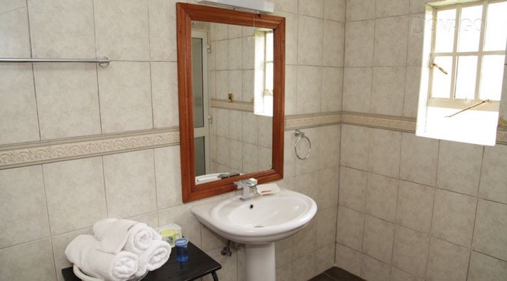 Boni House Bed & Breakfast