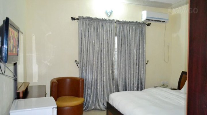 Danbigail Hotel And Suites
