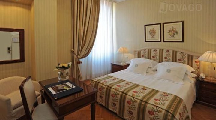 Uranus Hotel and Suites