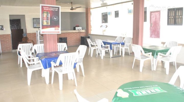 De Wealth Hotel Limited