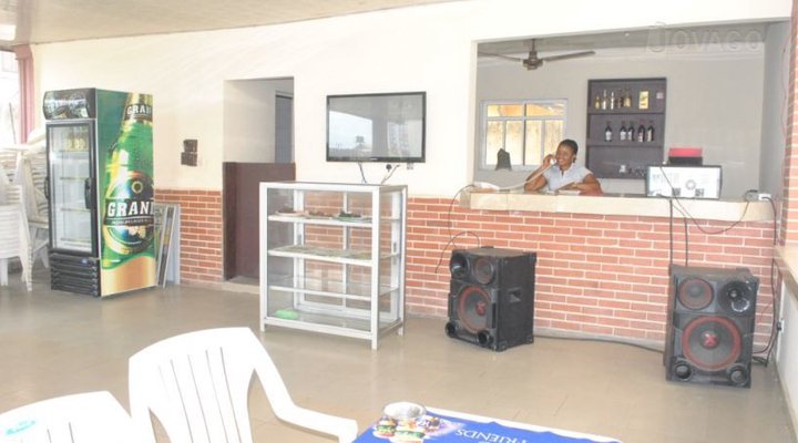 De Wealth Hotel Limited