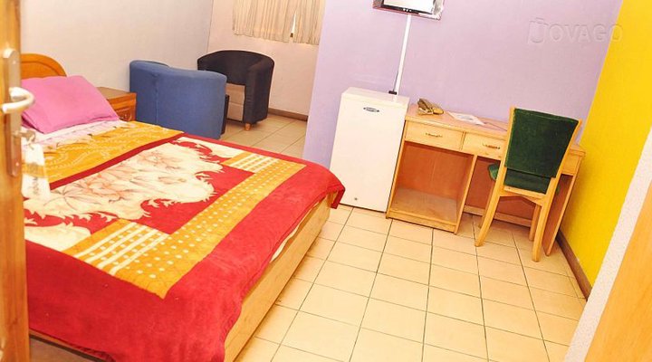 Alfoscar International Hotel & Suites