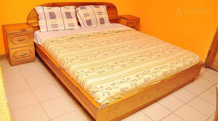 Alfoscar International Hotel & Suites