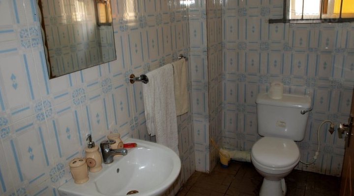 Figlos Hotel And Suites