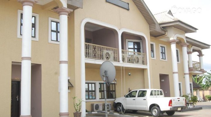 Eddy Mag Hotel And Suites