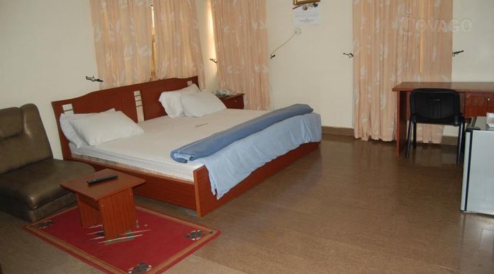Eddy Mag Hotel And Suites