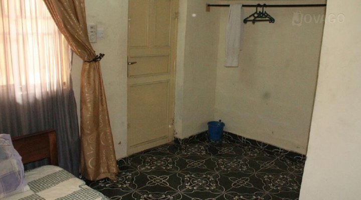 Mammoth Hotels Limited