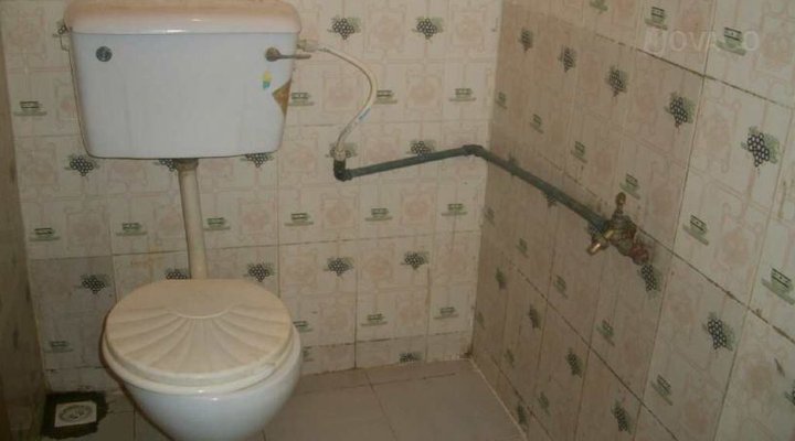 Revolution Suites, Agodi