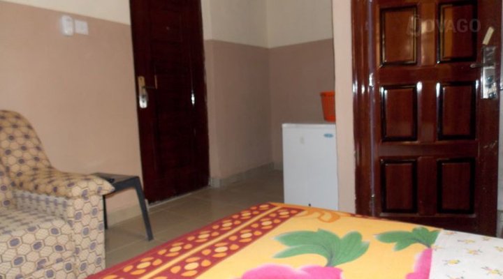 Afrique Continental Hotel Eneka