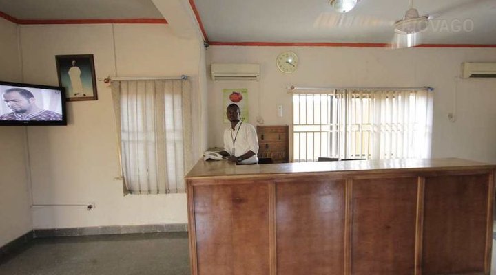 Ojei Golden Gate and Suites