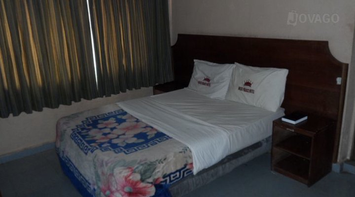 Nkisi Palace Hotel Extension