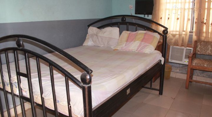 Cypo Suites