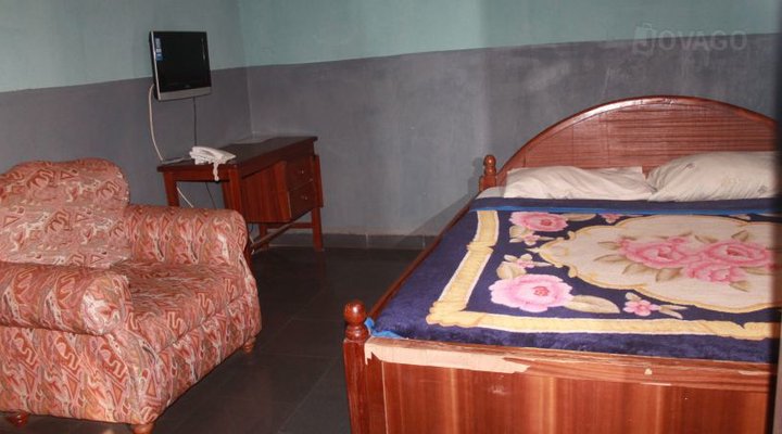 Cypo Suites