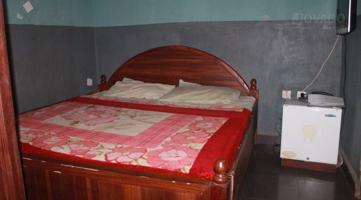 Cypo Suites