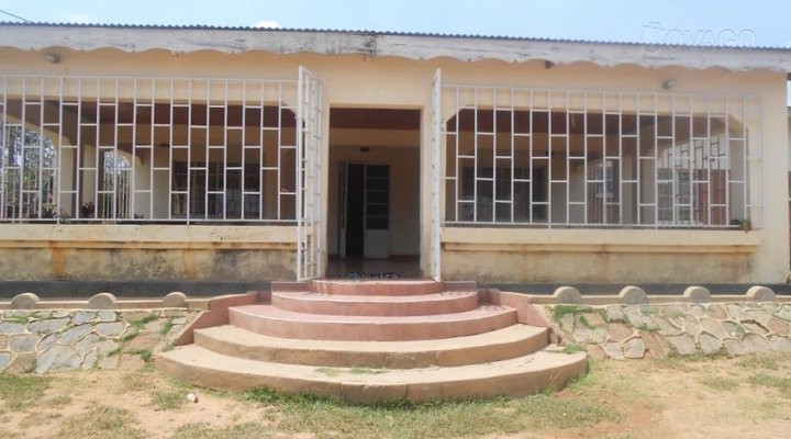 Deudoner Executive Motel