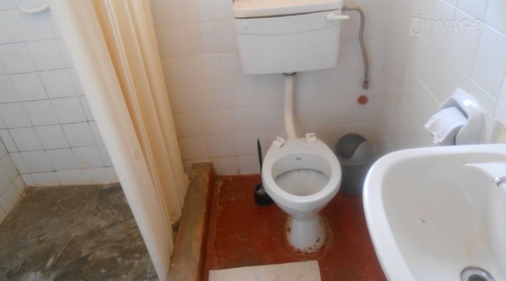 Deudoner Executive Motel