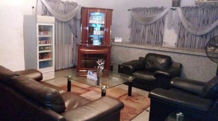 Adefuye Mansion Hotel