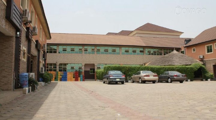 Juvacy Luxury Hotels