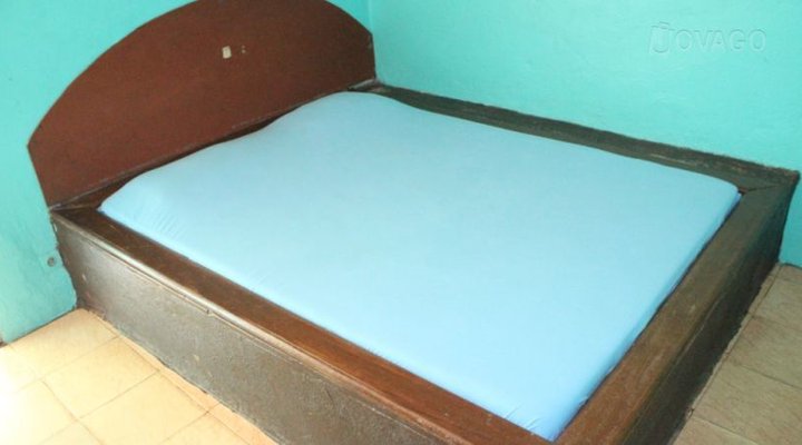 Hotel Les Freres Unis