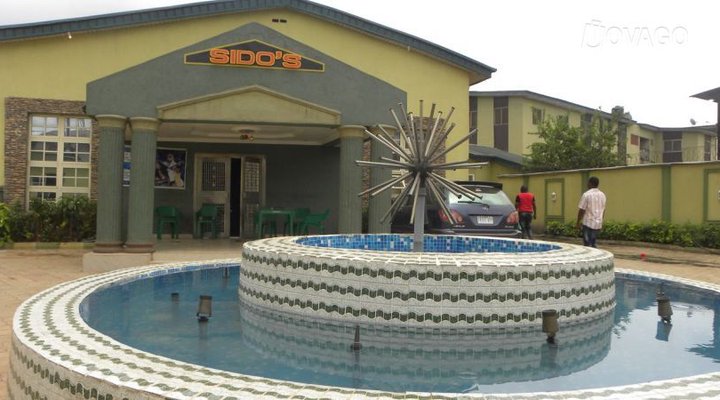 Sidos Club And Bar