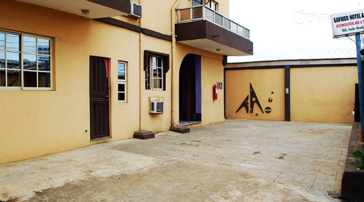 Savnier Hotel And Suites