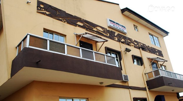 Savnier Hotel And Suites