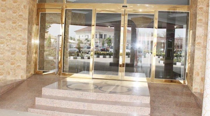 Hotel Seventeen Limited