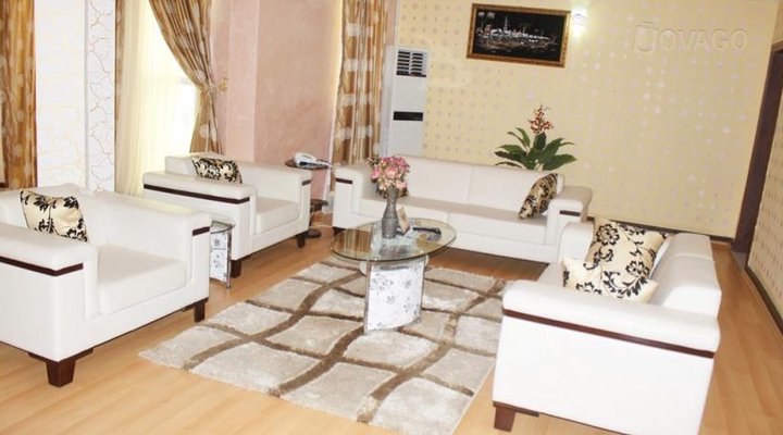 Hotel Seventeen Limited