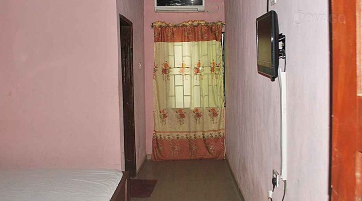 Famak Guesthouse
