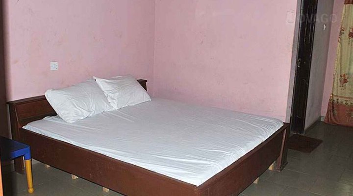 Famak Guesthouse