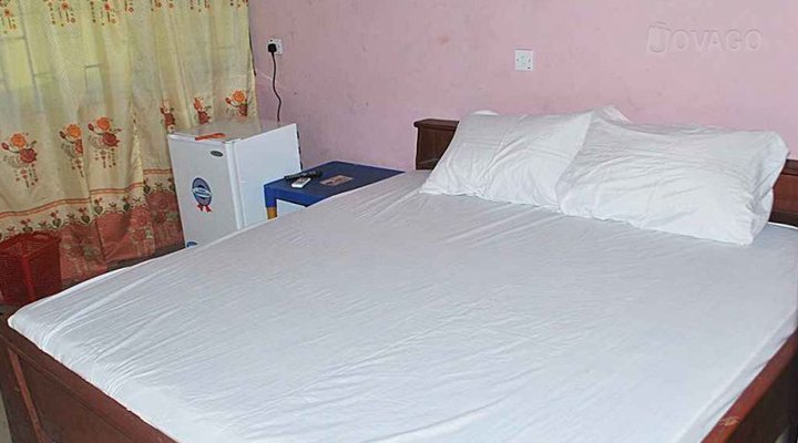 Famak Guesthouse